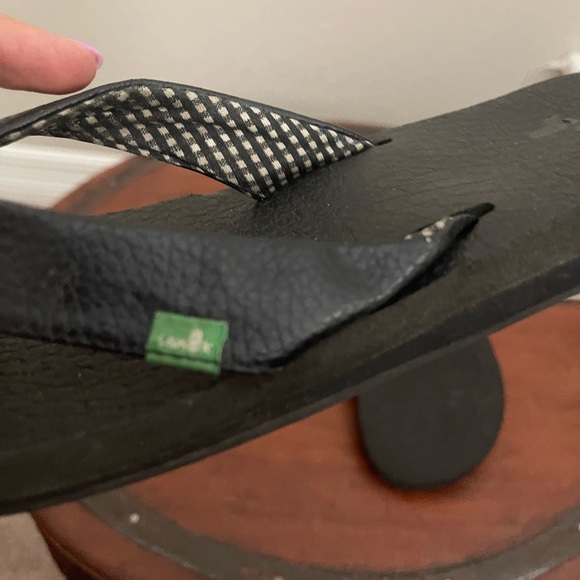 Sanuk Sandals - Picture 3 of 4